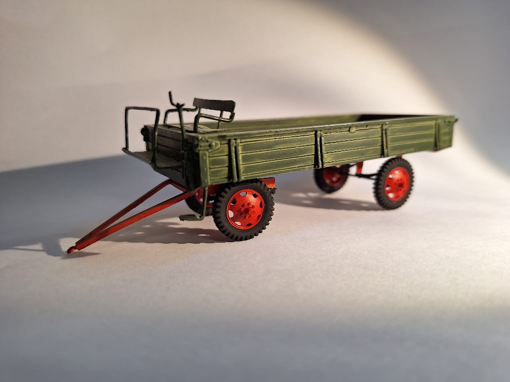 Pferde/Traktoranhänger